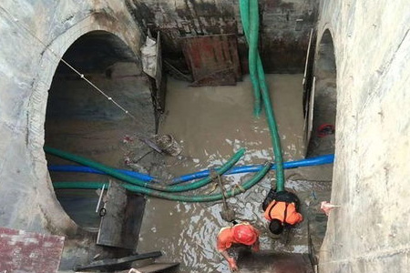 兴安盟科尔沁右翼中旗厕所地面渗水什么原因,科勒马桶漏水,疏通管道马桶疏通